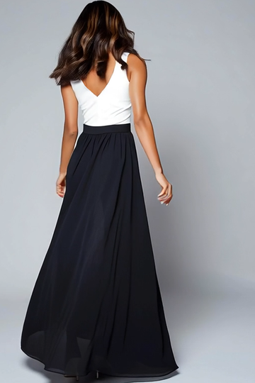 Une ligne noire et blanche robe formelle à col en V avec fente